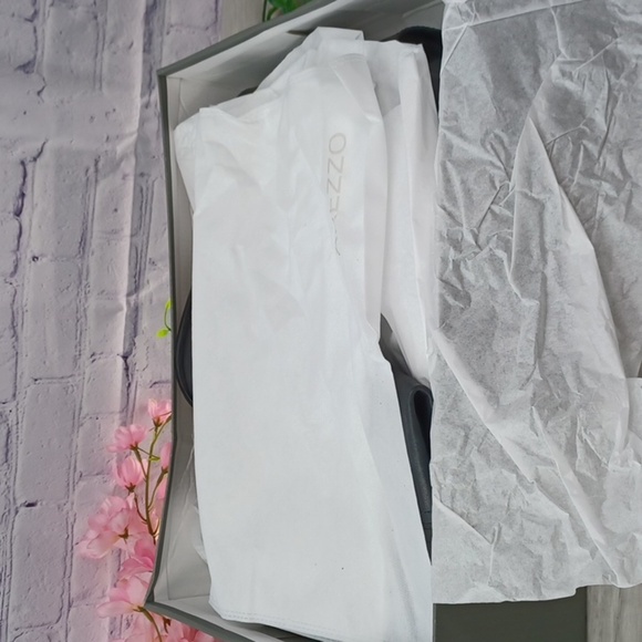 Arezzo Bianca Fold Over Skirt Bootie NIB - Picture 10 of 12